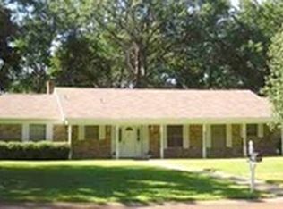 2500 Wychelm Dr, Kilgore, TX 75662