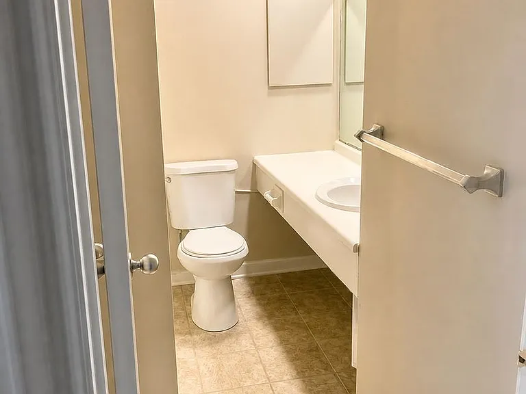 5855 Darlington Rd — Photo 42