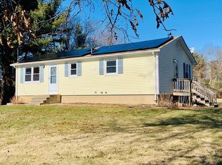 320 Potwine Ln, Amherst, MA 01002