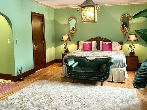 190 Bryant St APT 1, Buffalo, NY 14222