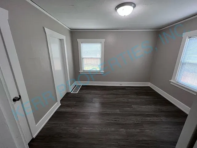 1420 NE 53rd Ave — Photo 9