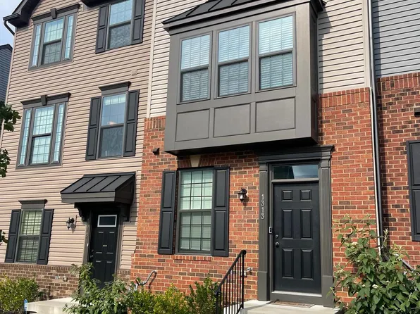 1313 Trestle Dr, Fredericksburg, VA 22401