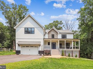 3908 Woodley Dr, Alexandria, VA 22309
