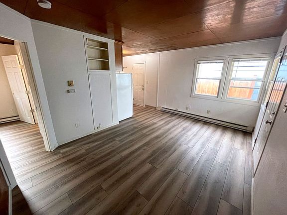 4th image of 6912 N Jersey St #1/2