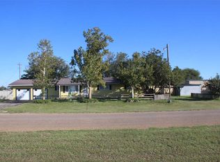 105 E Walnut Rd, Hereford, TX 79045