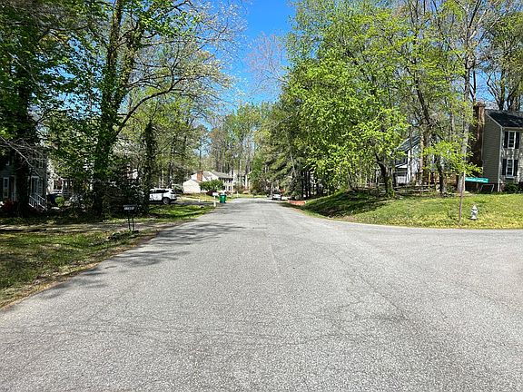 4th image of 11955 Mountain Laurel Dr