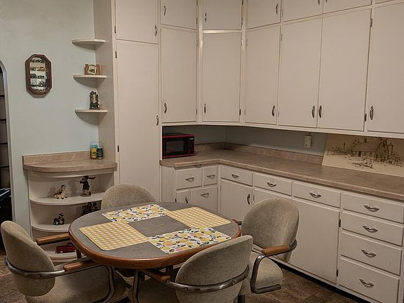 4th image of 131 Gertrude St