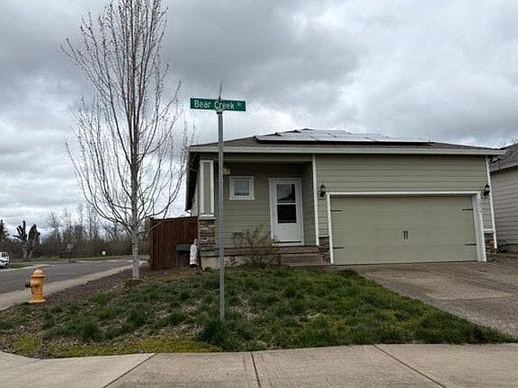 3rd image of 1011 Bear Creek Dr