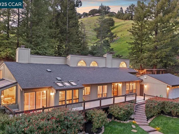 12 Lost Valley Dr #A, Orinda, CA 94563