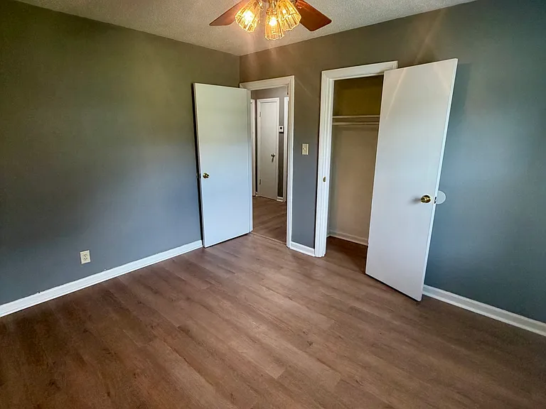208 Crescent Dr — Photo 24
