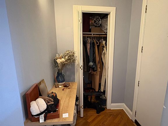 3rd image of 3021 W Diversey Ave #1