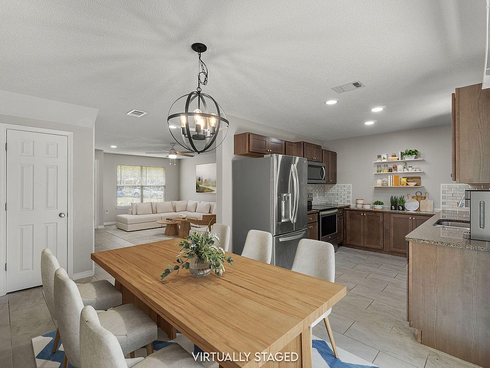 1st image of 127 Oak Terrace Dr