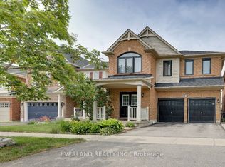 18 Clamerten Rd, Whitchurch Stouffville, ON L4A0E8