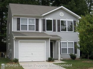 3225 Decapolis Dr, Charlotte, NC 28215