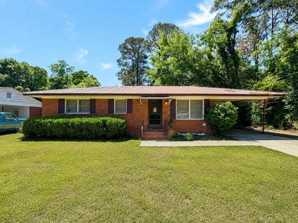 1014 Goff St, Tifton, GA 31794