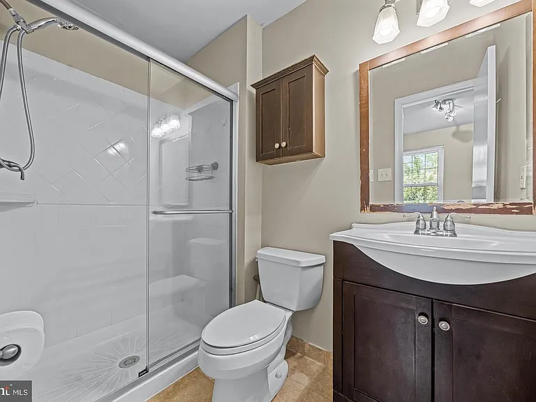 68 Franklin Dr — Photo 26