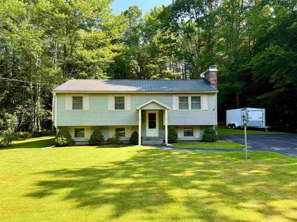 53 Carriage Hill Road, Epsom, NH 03234