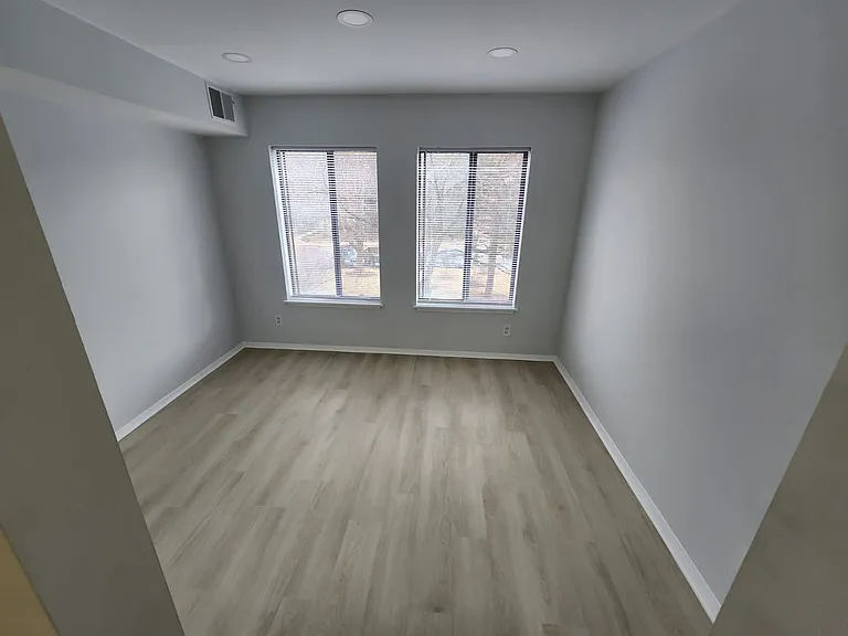 11319 Commonwealth Dr #102 — Photo 25