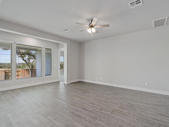 5th image of 212 Scenic Hills Cir