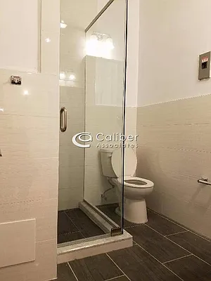 Rented by Caliber Associates | media 21