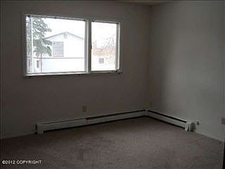 5th image of 527 N Klevin St