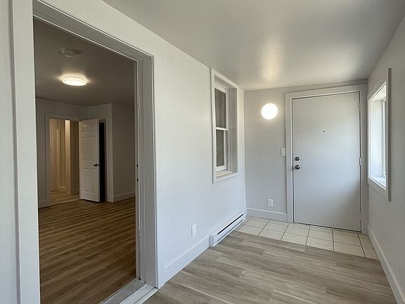 5th image of 274 Seymour St Unit 1