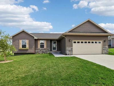 113 Dogwood Ln, Tiffin, IA, 52340
