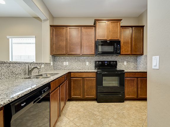 3rd image of 39 W Burkhalter Dr