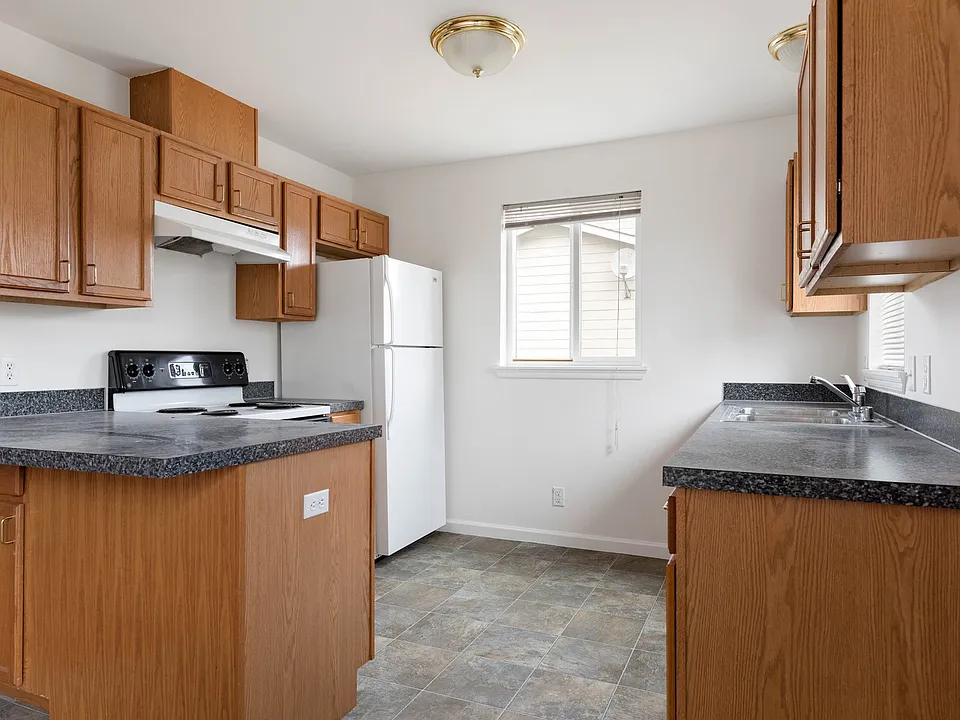 0851-1414 NW Elwha St