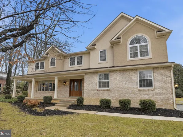 3759 Silverwood Dr, York, PA 17402