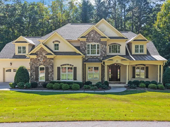 210 Crimson Oak Dr, Durham, NC 27713
