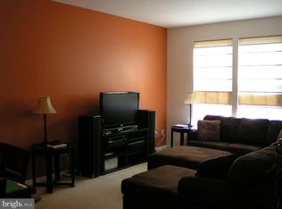 43117 Forest Edge Sq, Ashburn, VA 20148