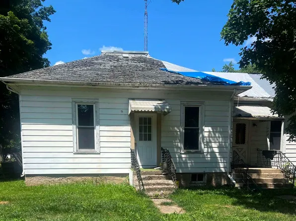 606 Madison St, Oregon, IL 61061