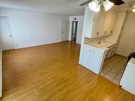 4th image of 1226 N Fuller Ave APT 12A