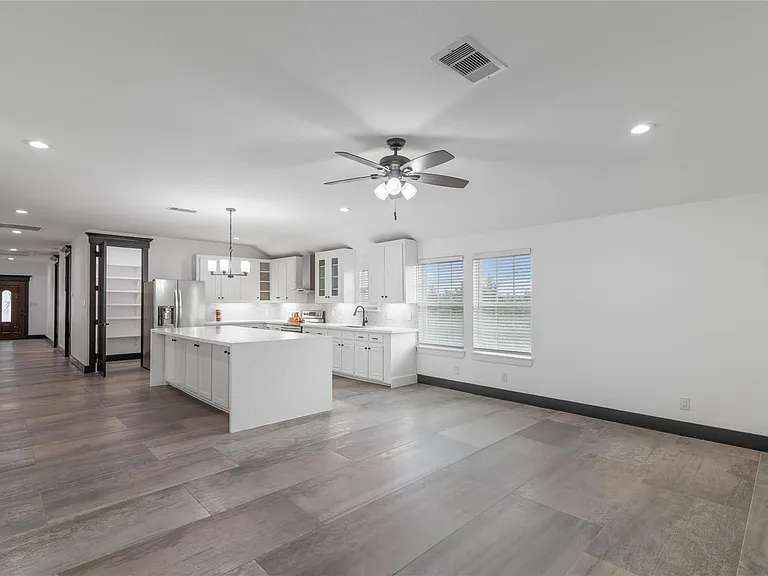 1244 Road 5705 — Photo 10
