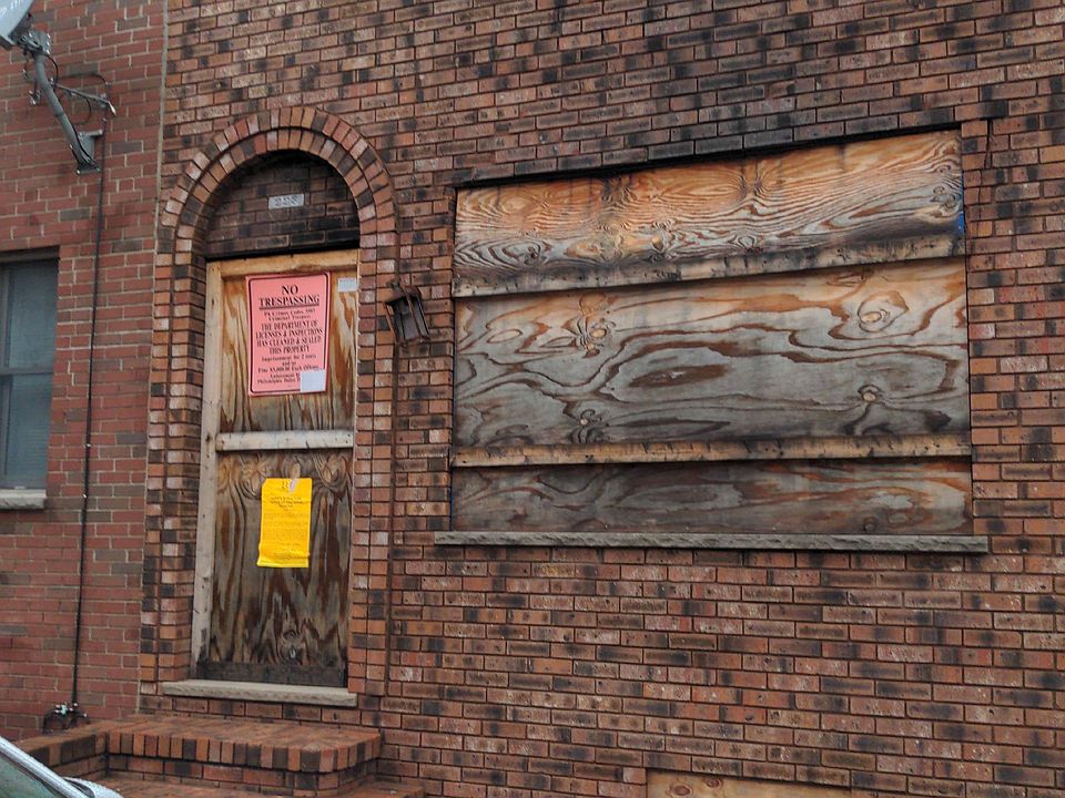 2nd image of 223 Tree St