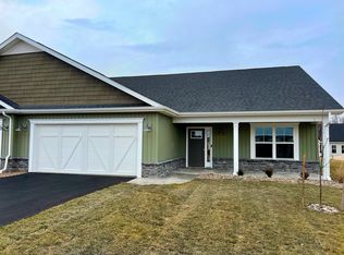 1051 Otero Ln, Hedgesville, WV 25427