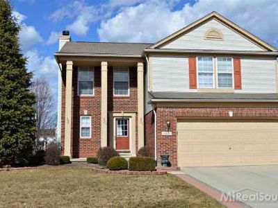 17805 Crystal River Dr, Macomb, MI, 48042