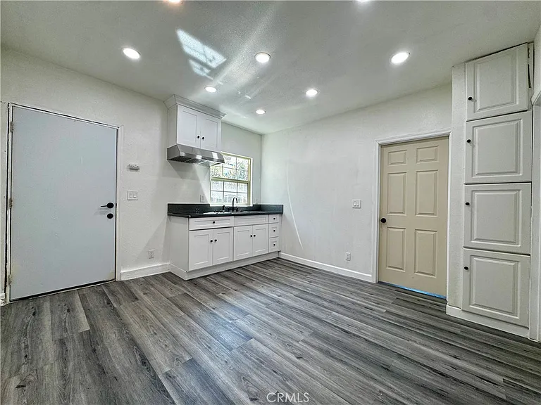 851 Woodcrest Ave #1 — Photo 1