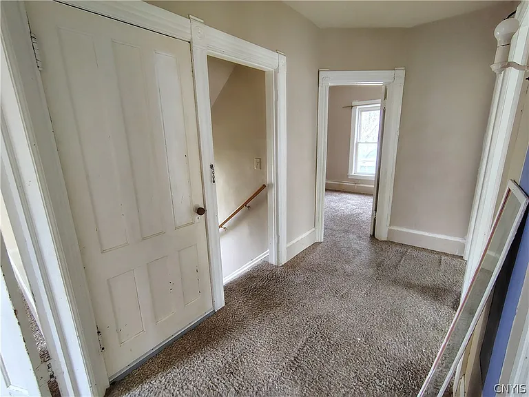 2331 Midland Ave — Photo 13