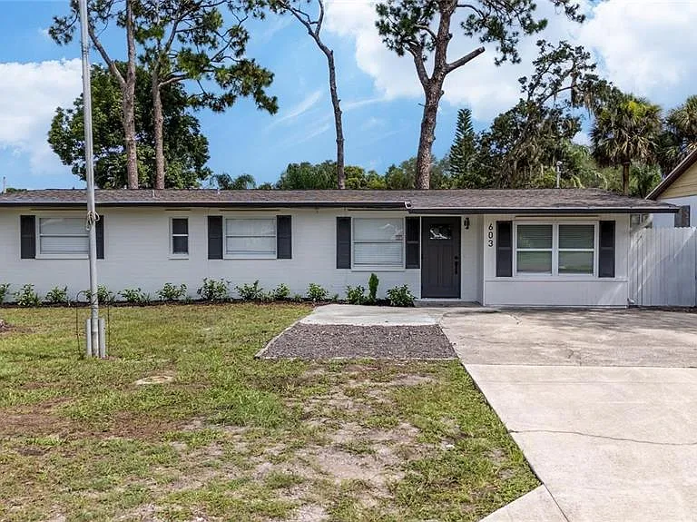 603 Conrad Dr — Photo 1