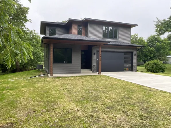 1418 Blue Star Hwy, South Haven, MI 49090