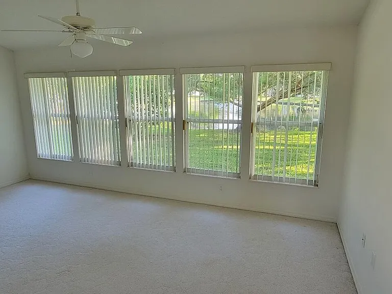 729 Kenwood Cir — Photo 5