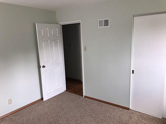 3rd image of 6446 Hancock Ave