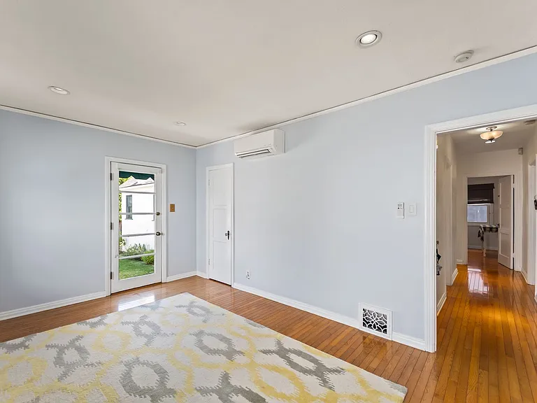 10342 Keswick Ave — Photo 13