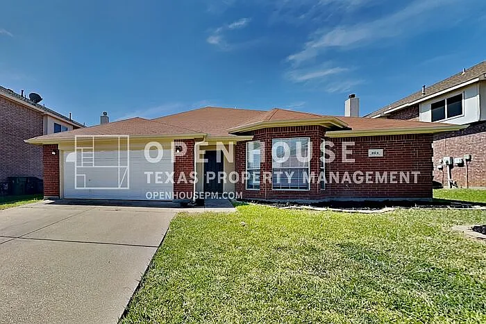 204 Quail Trail Ln — Photo 1