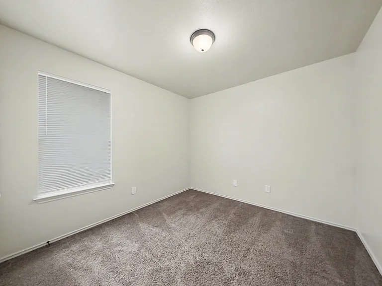 3802 Doffy Dr — Photo 16