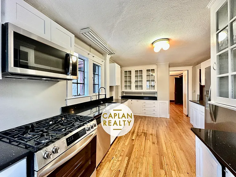 110 Marvel Rd — Photo 8