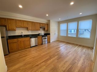 379 Harvard St APT 4, Cambridge, MA 02138