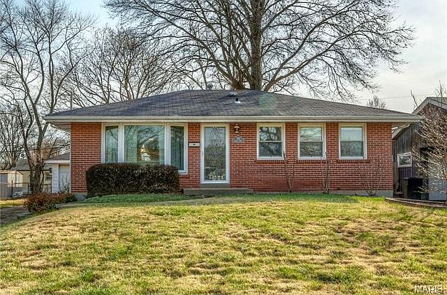 1st image of 700 Crowder Dr